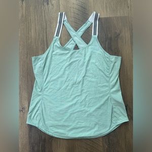 Adidas Climalite Cross Back Workout Tank Size L EUC